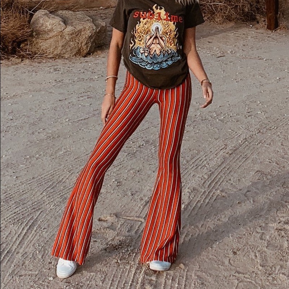 Red stripe flares
